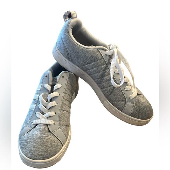 Adidas Gray Jersey Sneakers with 3 Stripes Womens 6.5 - Picture 1 of 8